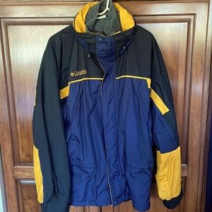Gently used mens large Columbia ski coat, 2-1 fleece